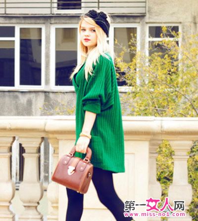欧美街拍 <em>长款毛衣</em>上松下窄显瘦计--时尚--人民