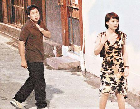 传郭晶晶才嫁豪门婚姻即终结 <em>霍启刚</em>嫩模海战
