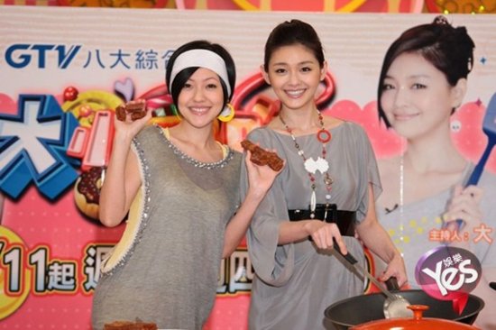 <em>小S</em>搞怪照被错认成<em>大</em>S 两<em>姐妹</em>越长越像【4】