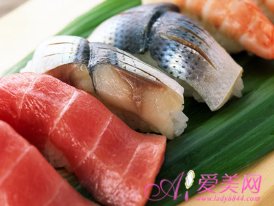 用眼过度易眼疲劳 7食物为眼睛撑 保护伞