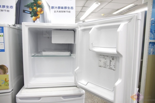 賣場驚現最小冰箱！容聲BC-50F單門冰箱 