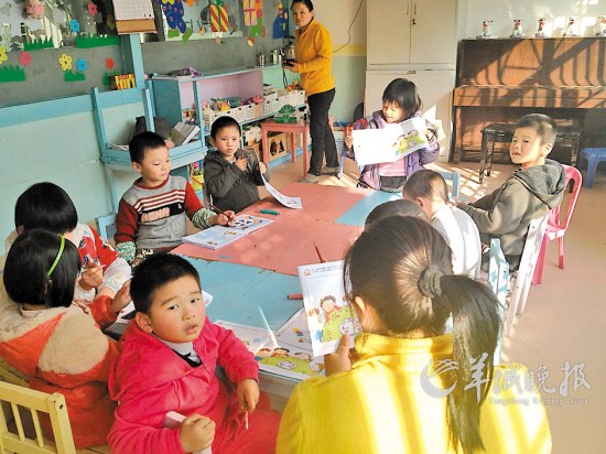 调查称全国65万孤儿55万是黑户 需改善收养政