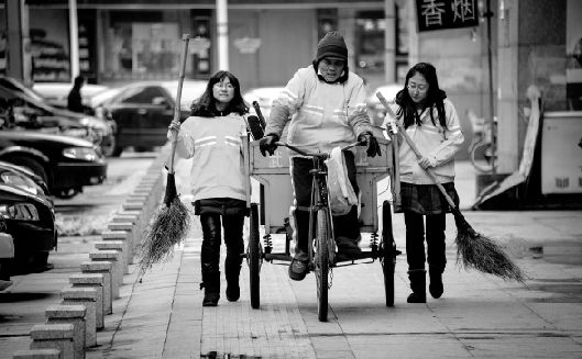 武义培训40名新录用公务员 内容之一是当5天环