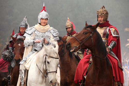 《隋唐演义》首播好评 围脖军走红