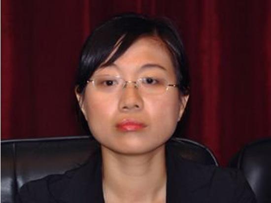 2004年,胡娟进入湖北省委督
