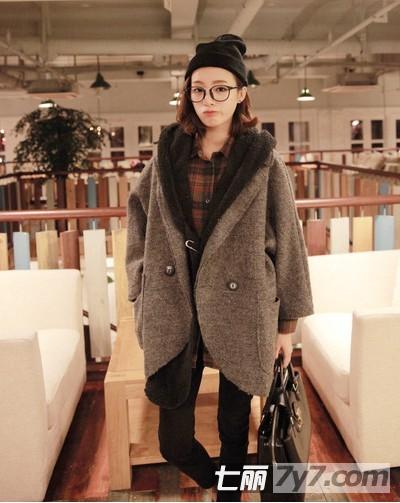 冬季韩范儿穿衣搭配图片 呢子大衣萌系搭- Mic