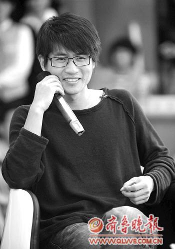 韩寒拍视频叫板央视 其实为卖新书