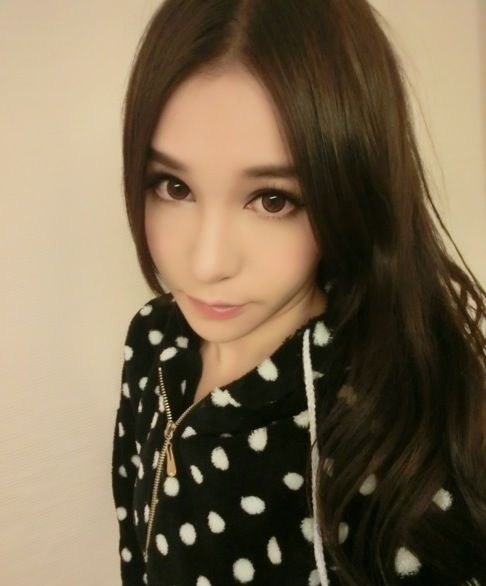 辣妈模特Mia陈静仪恋内地富二代 mia曾拍情色