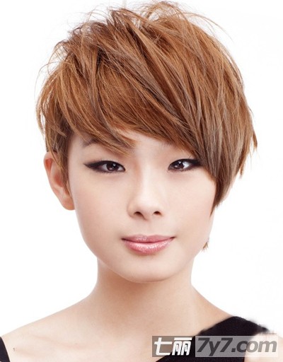 2013最新流行女生短发发型 个性短发打造帅气