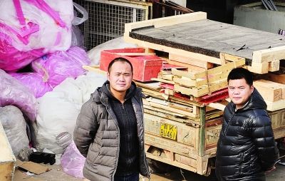 郭將和阮浩，80后破爛王，賣破爛賣出了新意和商機(jī)。記者李子云 攝