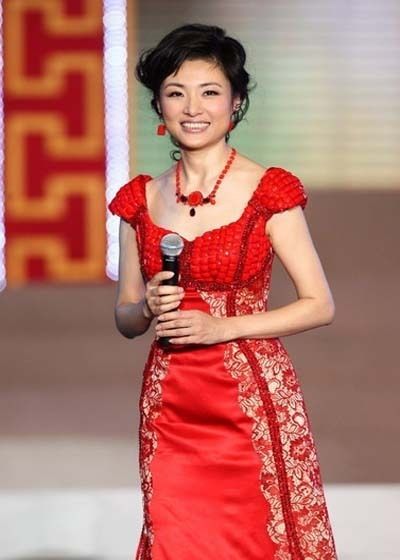 周涛周涛 连续十五年担任春晚的主持人周涛,从安徽淮南走出的姑娘