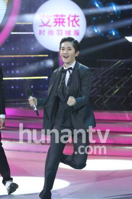 谢娜大咖秀百变造型盘点 模仿蛇精爆笑全场(图