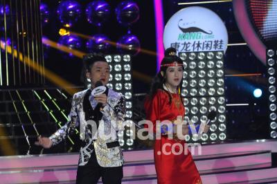 谢娜大咖秀百变造型盘点 模仿蛇精爆笑全场(图