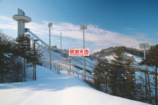 置身在粉雪世界的歡樂里！亞洲滑雪圣地推薦