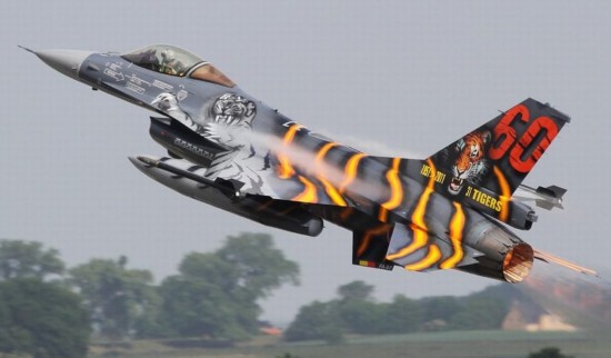 ʱF-16ս
