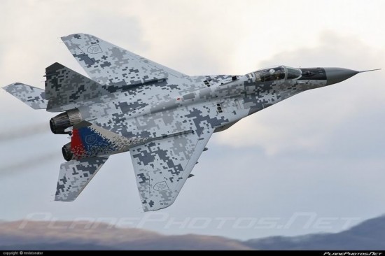 ˹工˵MIG-29ԲͿװ