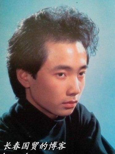 曝徐铮20年前青涩照+盘点与陶虹女儿徐小宝私