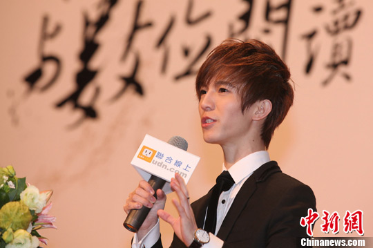 郭敬明谈文化现状:莫言获奖不亚于任何一线明