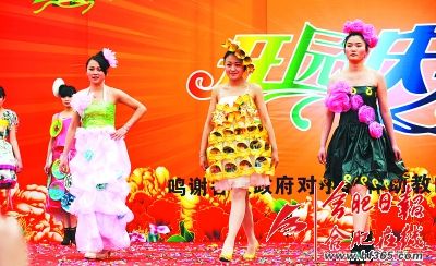 皱纹纸搓条粘贴画diy