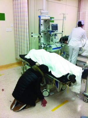 南京摊主尝顾客退回黑芝麻糊中毒身亡(图)