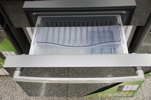豪華新體驗(yàn)！容聲BCD-378WPMB新品冰箱 