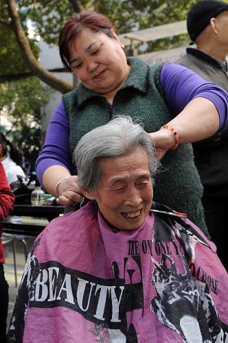 杭州:社区里的雷锋日