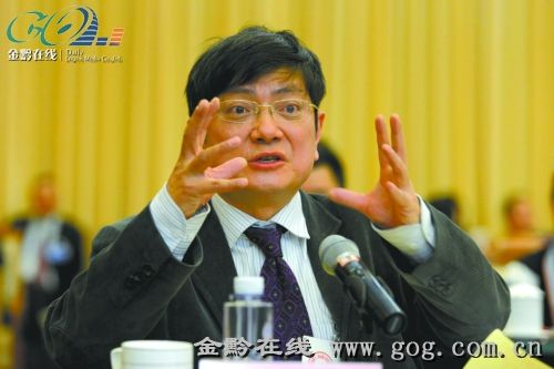 学中转型--访全国人大代表、贵州大学校长郑强