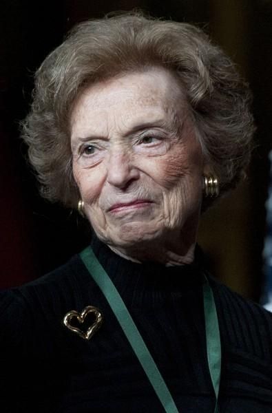 6. ˿(Doris Fisher)28Ԫ