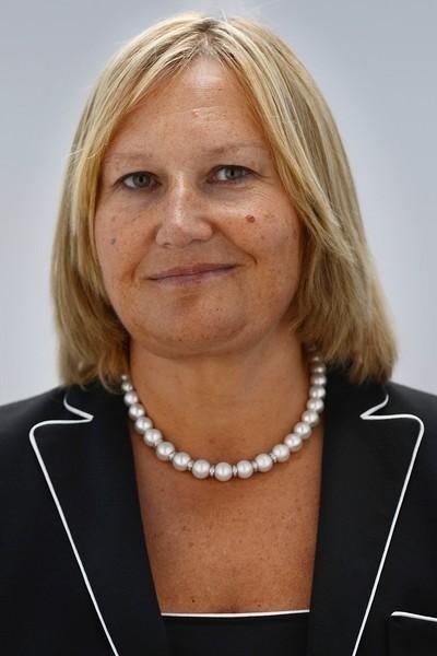 18. ȡͼ(Elena Baturina)11Ԫ