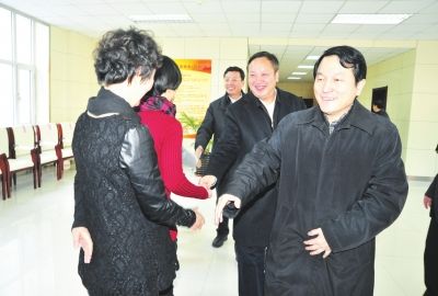 市纪委书记王成胜,市委常委,组织部长武胜国,市委常委,市委政法委书记