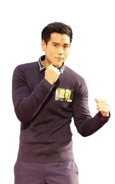 彭于晏苦练数月变身格斗高手 妈妈误认成李小龙