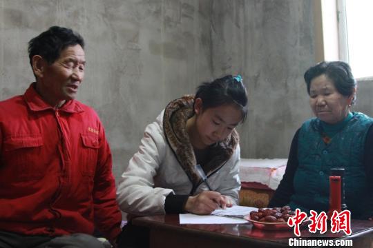 老人不识字自创歌曲40首歌唱生活