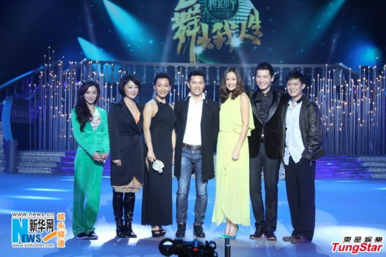 张柏芝绿装红发仰天大笑 跳舞秀有望带儿子登