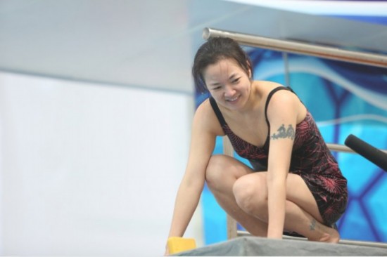 阿雅10米跳台上吓得直哭 跳水女星谁最美?
