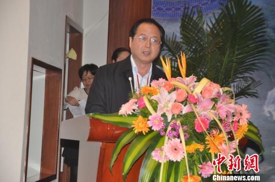 图为广西海外交流协会秘书长陈宁在讲话. 林浩 摄