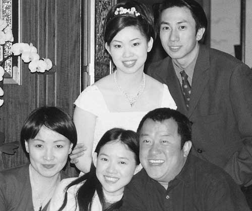 曾志伟60大寿群星道贺 温馨家庭照全曝光(图)