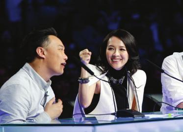 《中国最强音》首播被批乱:似快男<em>快女海选</em>-