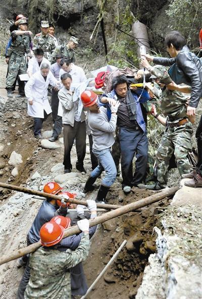四川省宝兴县人口_宝兴县硗碛镇是一个人口以藏族为主的小镇.当年红军从这里(3)