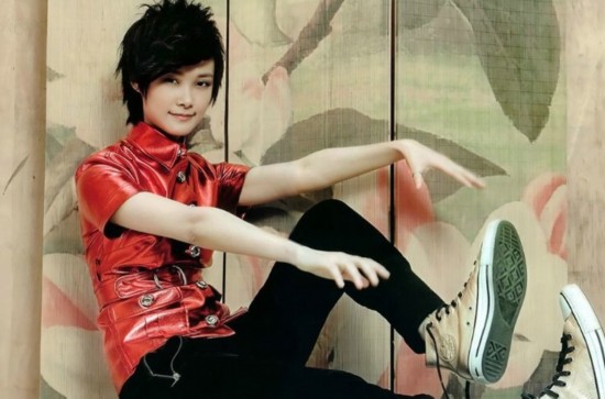 国内 十大伪歌手 名单网络走红 李宇春曾轶可杨