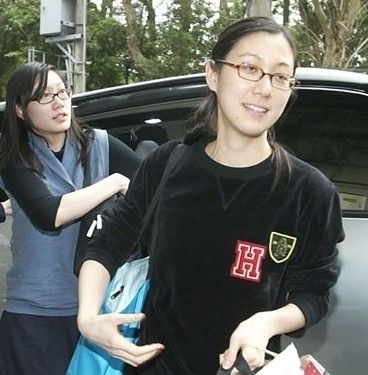臺灣官後代現狀：嫁富豪做名媛