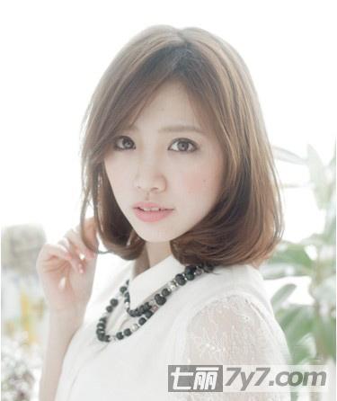 大脸方脸适合什么发型 齐肩中短发最修颜(图)--