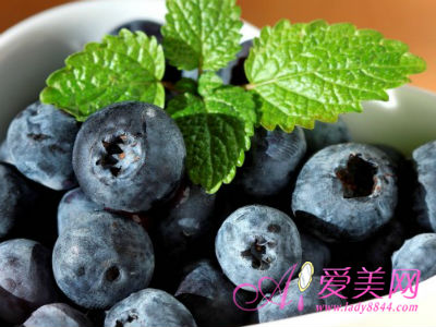 蓝莓的作用与功效大么 13100746871035307047.jpg