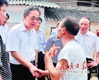 胡春华:把人民群众生命安全放在首位