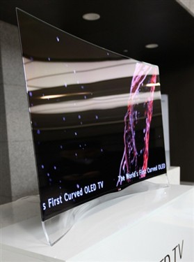 LG Display展示55吋可弯曲OLED电视机