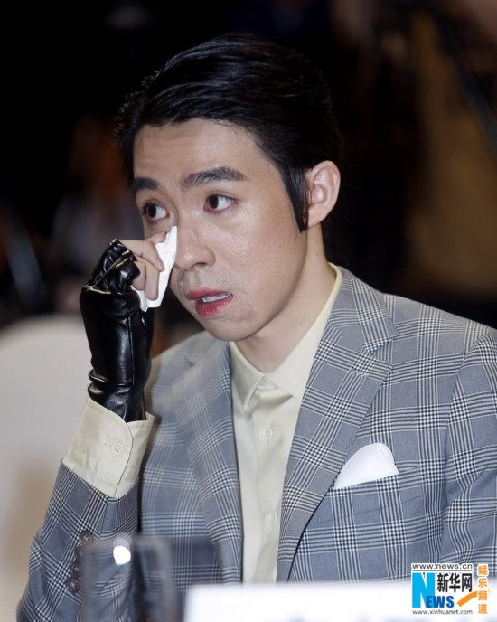 《爱在春天》公布爆炸视频俞灏明潸然泪下