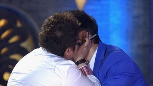 综艺节目无耻出位招数:激吻露点<em>舔脚</em>吮母乳(图