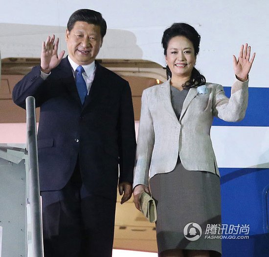 第一夫人彭丽媛着装成为时尚教科书[组图]
