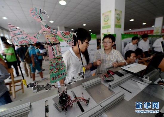 陕西举行大学生课外学术科技竞赛在西安理工大