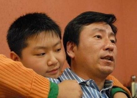 张绍刚退出主持界相妻教子 细数央视主播子女