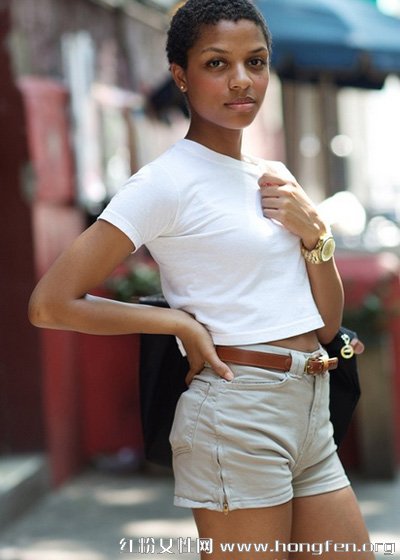 <em>夏季</em>流行<em>款短裤</em>搭配 矮个子立即显高5cm[8P] 